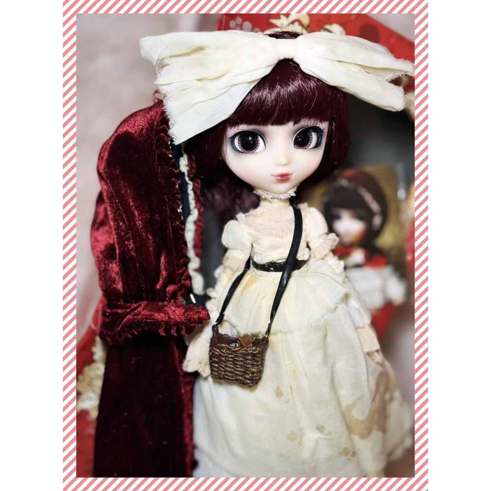 Pullip Bloody Red Hood 12" Fashion Doll Blythe Jun Planning Groove Vtg 2011 Goth